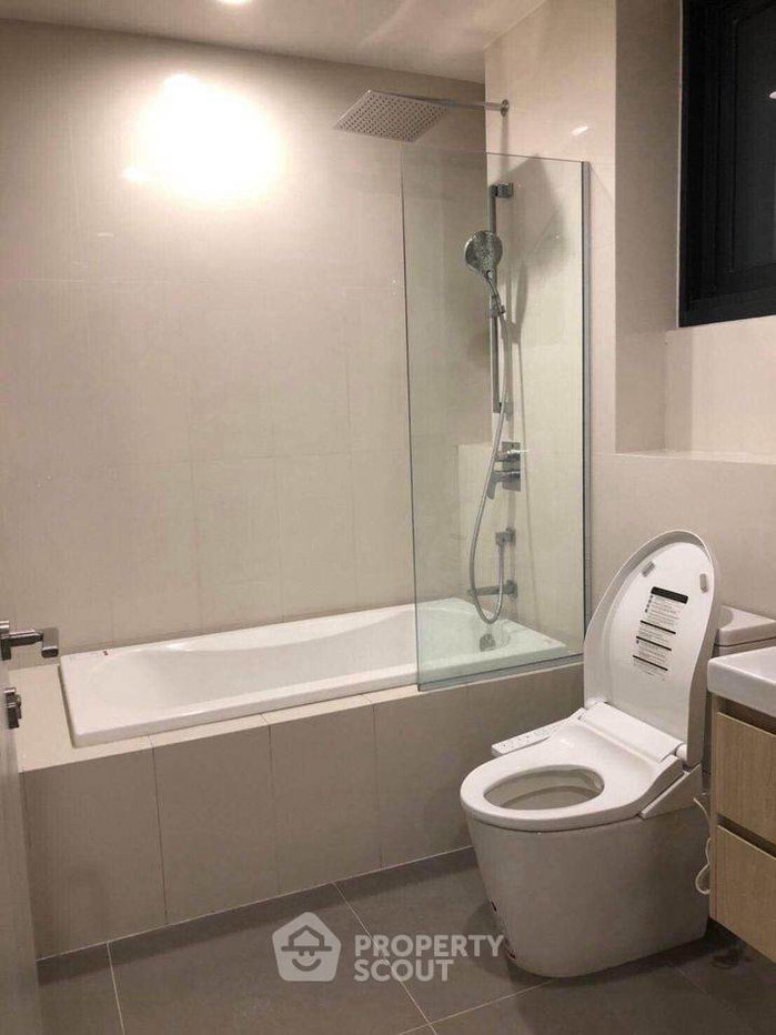 รูป ชั้น 37 ห้องนอน 2 ห้อง ที่ Oka Haus Sukhumvit 36 ใกล้ BTS ทองหล่อ (ID 3192408) - รูปที่ 13/13