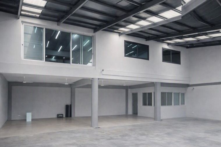 ให้เช่าบ้านเดี่ยว 4 ห้องนอน 602 ตร.ม. 62 ตร.ว. เขตบางกอกน้อย