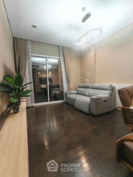 38th-Floor 2-BR The Saint Residences 100m To MRT Phahon Yothin (ID 3195736)