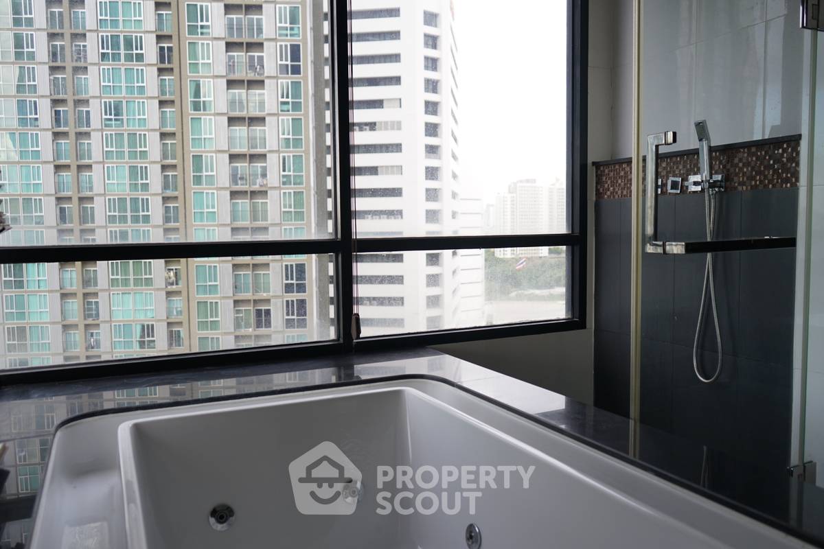 picture 2-BR Ivy Ampio Rachada - Rama 9 Near MRT Thailand Cultural Centre (ID 888731) - 2/10