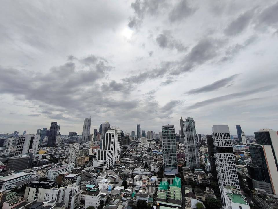 picture 30th-Floor 1-BR At Ideo Chula Samyan Near MRT Sam Yan (ID 3195411) - 3/8