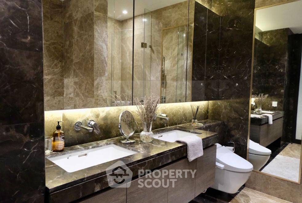 picture 2-BR 90 Sqm Condo At 28 Chidlom Near BTS Chit Lom (ID 3195989) - 17/29