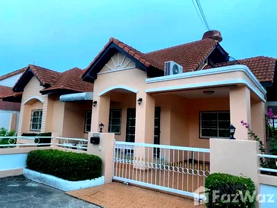 Houses for rent Chonburi : 3 Bedrooms House for rent at Mike Orchid Villas 6680053