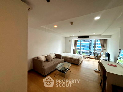 Condos for rent : 200m To BTS Nana: 1-BR At The Trendy Condominium (ID 883679)