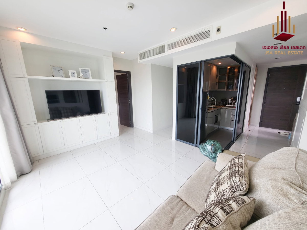 picture ✨ For Sale: C Ekkamai Condo ✨💰 Only 14,900,000 THB - 2/3