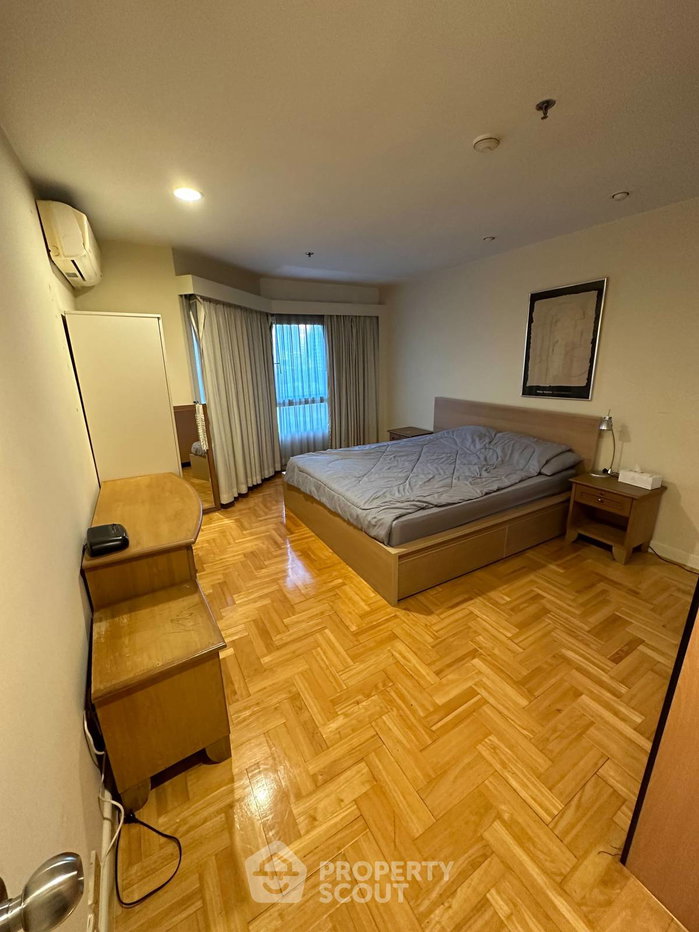 picture Spacious 1-BR 63 Sqm At Baan Ploenchit Near BTS Nana (ID 883123) - 5/11