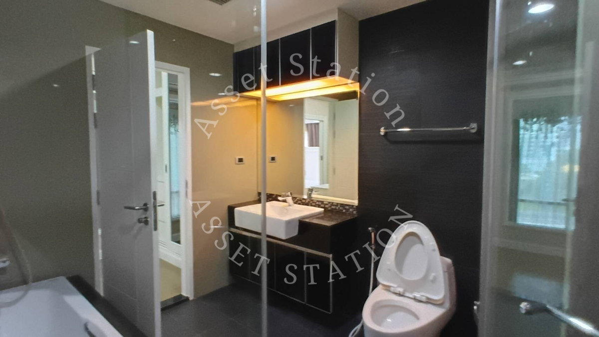 picture The Crest Sukhumvit 34 Duplex Unit | 🚅 BTS Thonglor, near Emporium and EmQuartier - 9/10