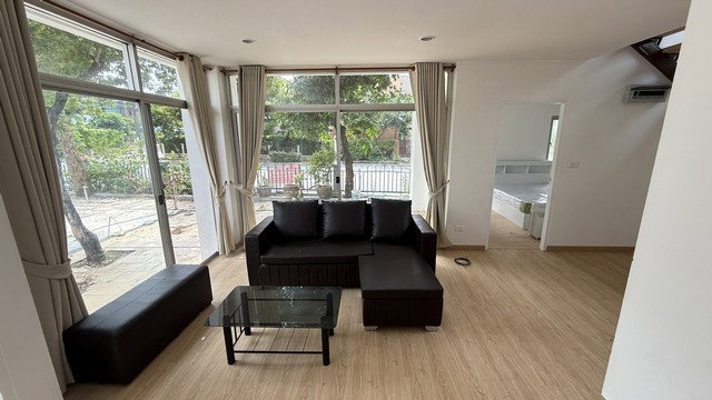รูป ให้เช่าบ้านเดี่ยว Perfect Place รามคำแหง 164 บ้านรีโนเวทใหม่ 5 ห้องนอน ใกล้โรงเรียนนานาชาติ - รูปที่ 2/8