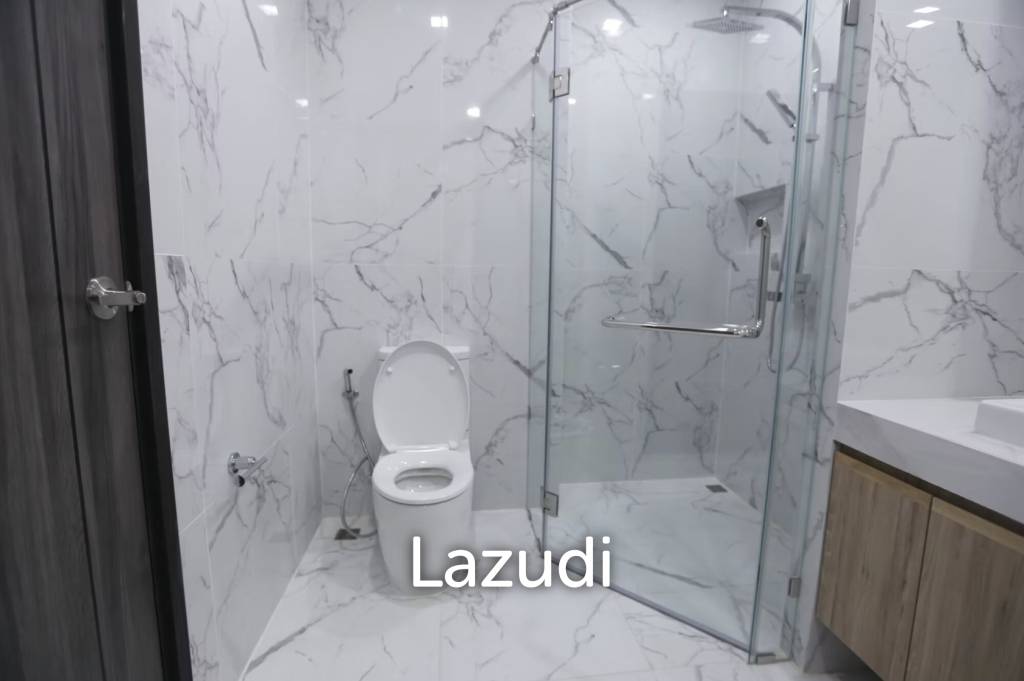 picture 53 sqm 1 Bedroom Condo on 4th Floor at Quartz Residence Bangkok Khlong Toei - 6/6