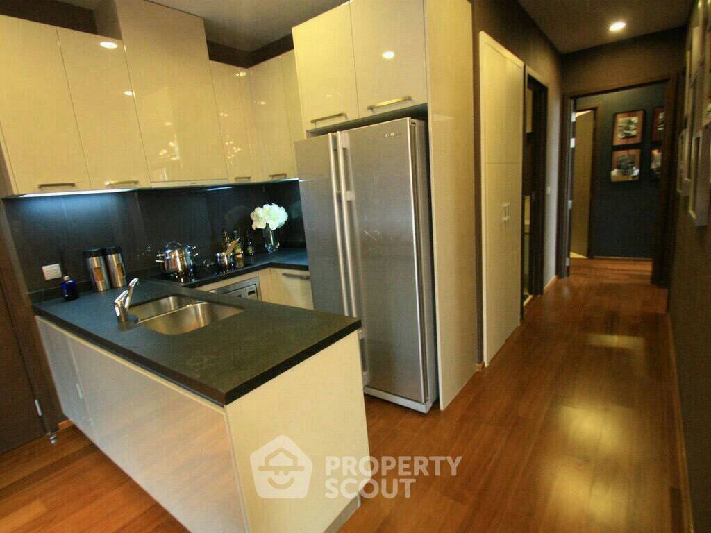 picture 27th-Floor 2-BR Quattro By Sansiri Near BTS Thong Lor (ID 3196900) - 2/9