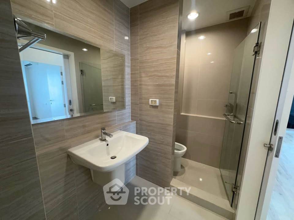 picture 28th-Floor 2-BR Niche Mono Sukhumvit-Bearing Near BTS Bearing (ID 3197747) - 20/25