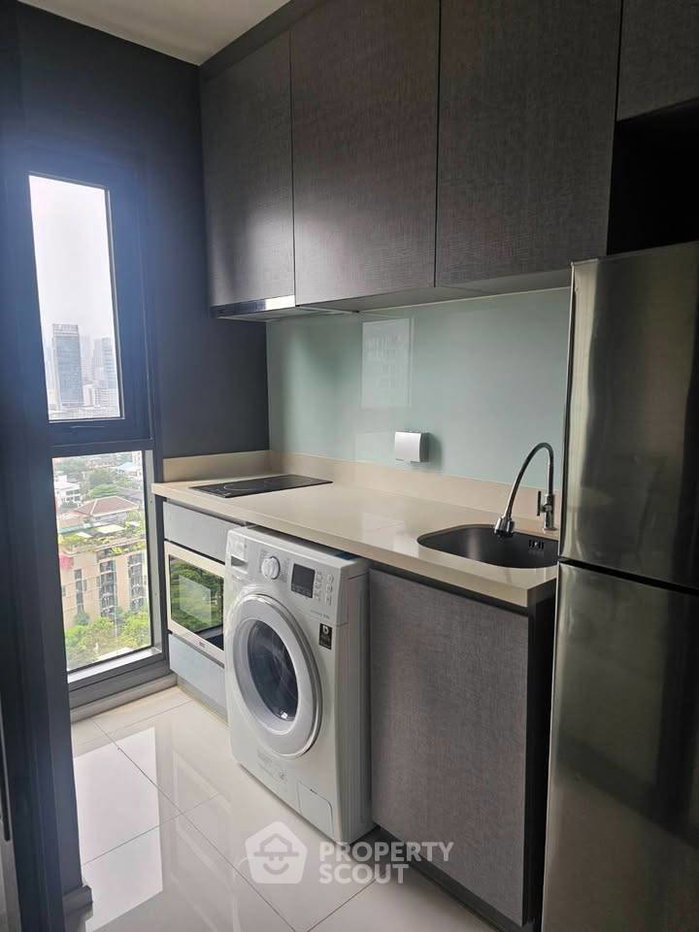 picture 20th-Floor 1-BR At Rhythm Sukhumvit 36-38, 300m To BTS Thong Lor (ID 3197446) - 4/7