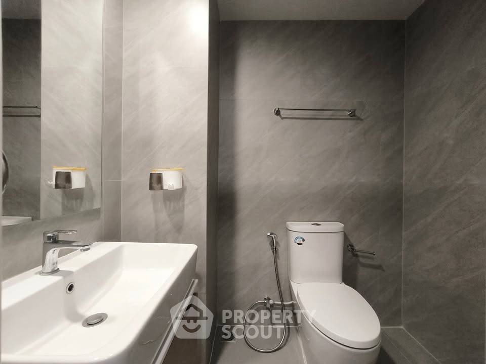 picture 30th-Floor 1-BR At Ideo Chula Samyan Near MRT Sam Yan (ID 3195411) - 6/8