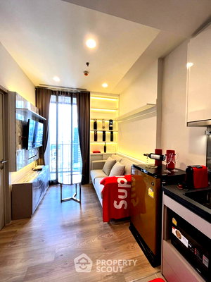 คอนโดให้เช่า : คอนโด 1 ห้องนอน ชั้น 33 Oka Haus Sukhumvit 36 ใกล้ BTS ทองหล่อ (ID 3196970)