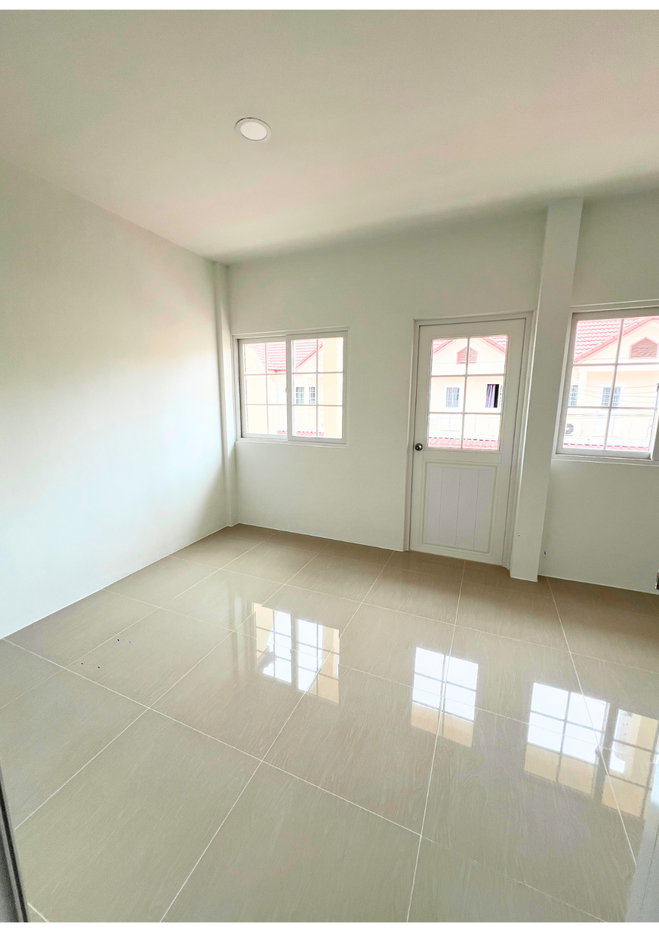รูป ขายทาวน์โฮม 3 ห้องนอน 2 ห้องน้ำ 1 จอด หมู่บ้านเฟื่องฟ้าวิลล่า 19 เฟส 1 สมุทรปราการ ราคาถูกสุด ๆ พร้อมเข้าอยู่ - รูปที่ 14/15