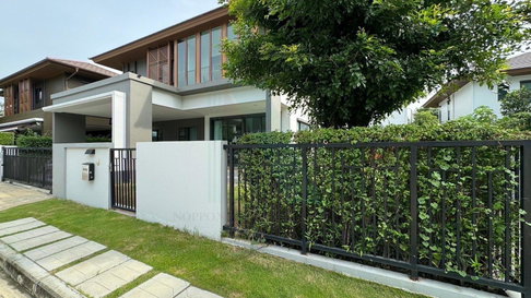 For Rent 2-story House BURASIRI PATTANAKARN 4 bedroom 5 bathroom