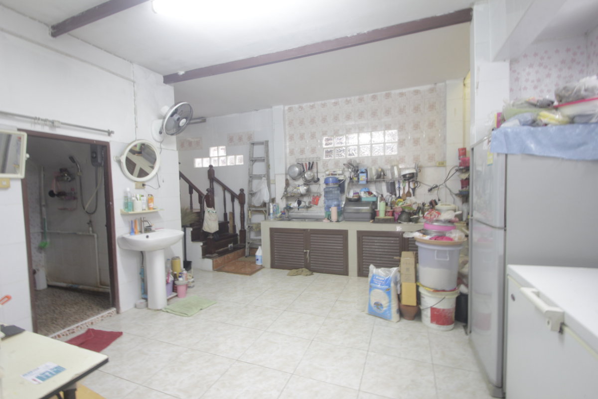 รูป บ้านเดี่ยว2ชั้น 30ตารางวา พุทธมณฑลสาย3 ซ.2 ถ.ทวีวัฒนา ริมถนนเมน หลังบิ๊กซีเพชรเกษม-สาย3 บ้านนอกโครงการอิสระไม่มีค่าส่วนกลาง เดินทางสะดวก ใกล้ถนนใหญ่ - รูปที่ 15/23
