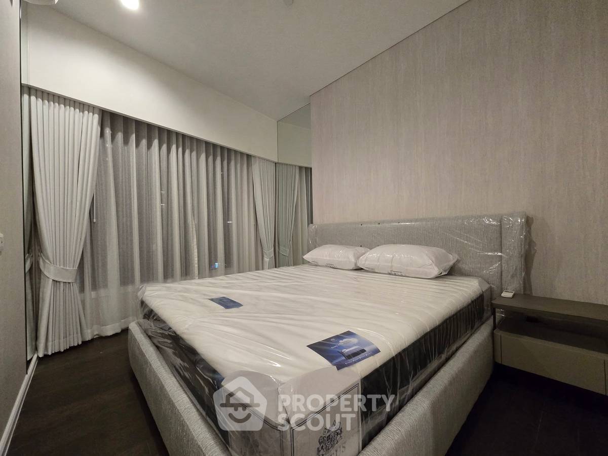 picture 33rd-Floor 2-BR The Saint Residences, 100m To MRT Phahon Yothin (ID 3201496) - 9/13