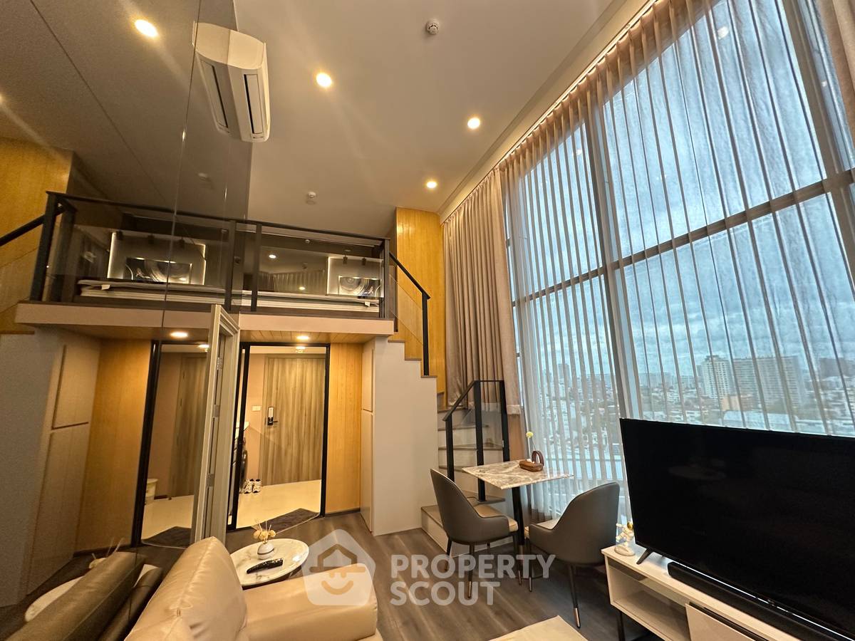 picture 16th-Floor 2-BR Knightsbridge Space Ratchayothin BTS Ratchayothin (ID 668696) - 14/35
