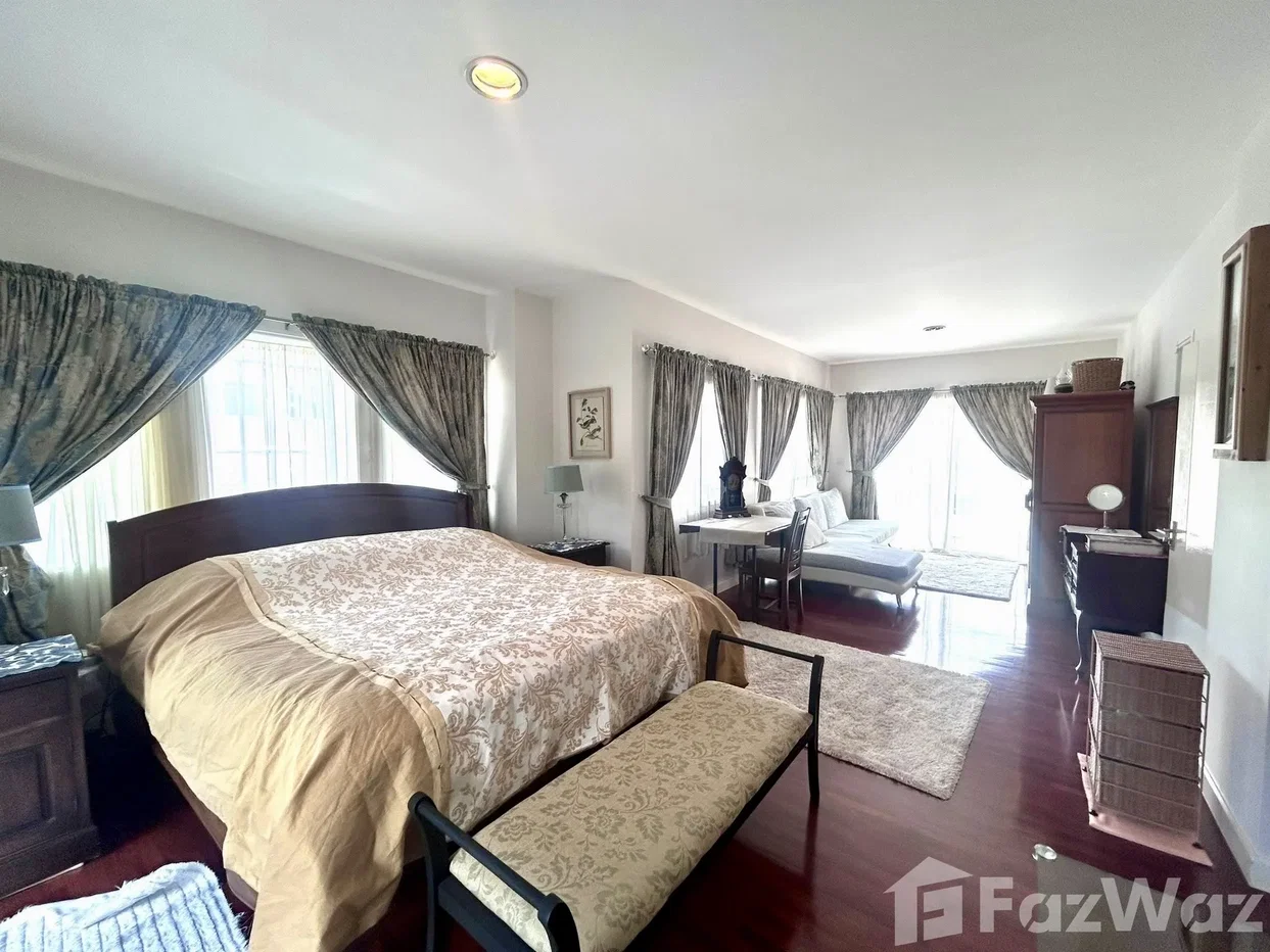 picture Spacious 3-bedroom Hillside Corner House with Large Plot 6674292 - 23/28