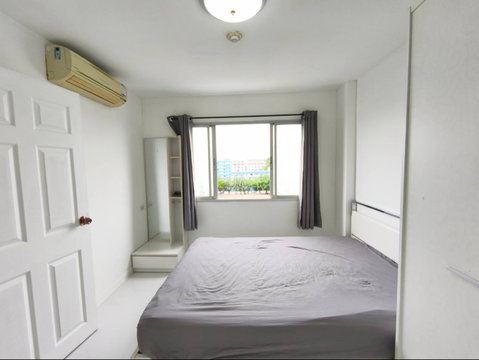 S340 🔥 For Rent 📍 Lumpini Condo Town Bodindecha - Ramkhamhaeng 📍 ✅ Washing machine included, football field view, ready to move in.