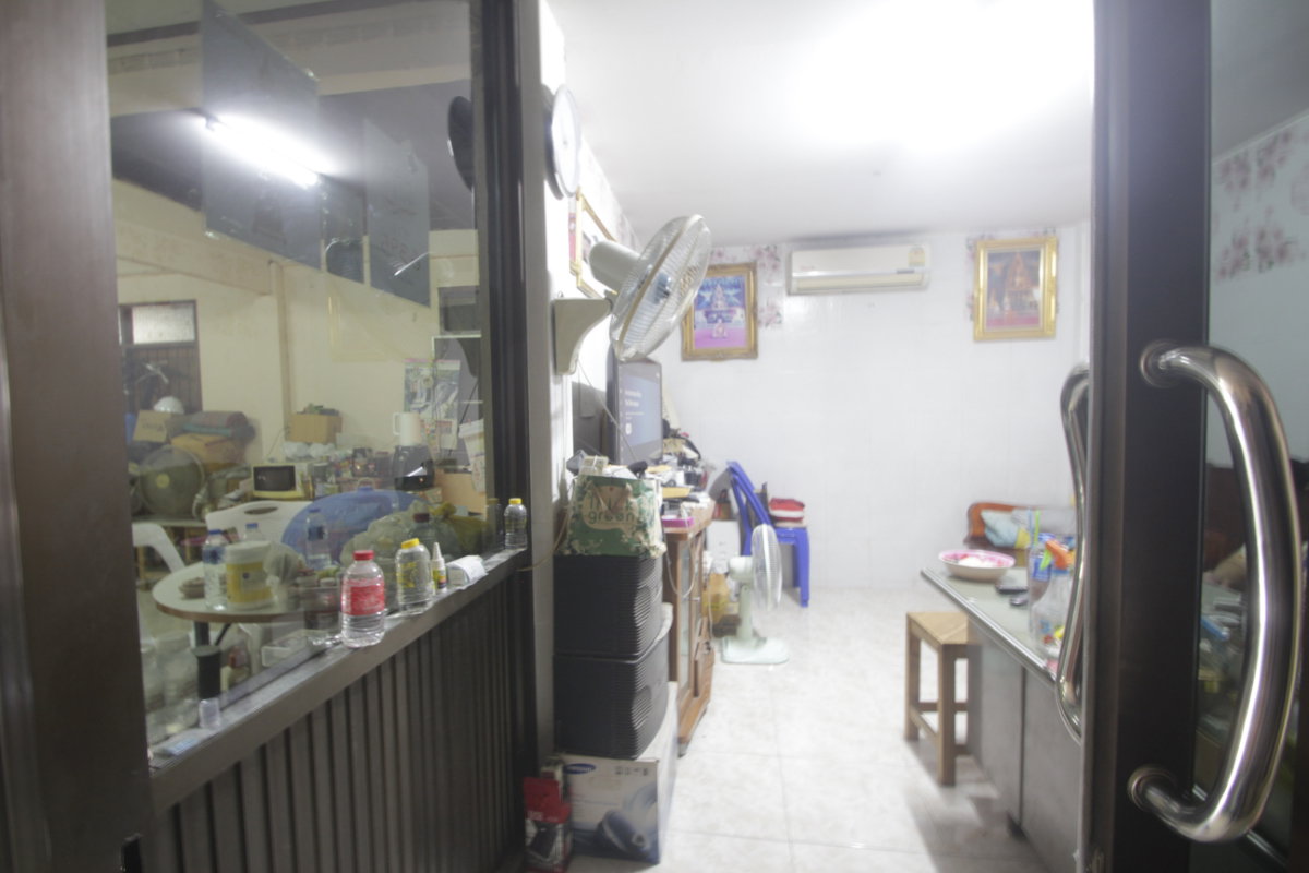 รูป บ้านเดี่ยว2ชั้น 30ตารางวา พุทธมณฑลสาย3 ซ.2 ถ.ทวีวัฒนา ริมถนนเมน หลังบิ๊กซีเพชรเกษม-สาย3 บ้านนอกโครงการอิสระไม่มีค่าส่วนกลาง เดินทางสะดวก ใกล้ถนนใหญ่ - รูปที่ 14/23