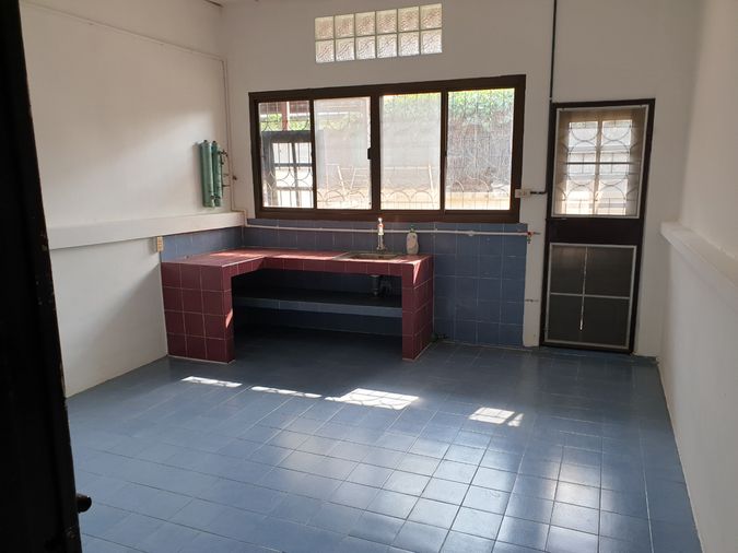 2-bed townhouse for rent, 28 sq wah, Sai Mai