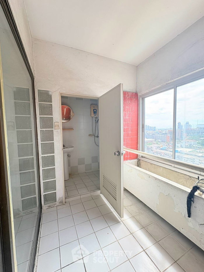 picture Spacious 2-BR 170 Sqm At Country Complex Bangna Near BTS Bang Na (ID 3198575) - 12/18