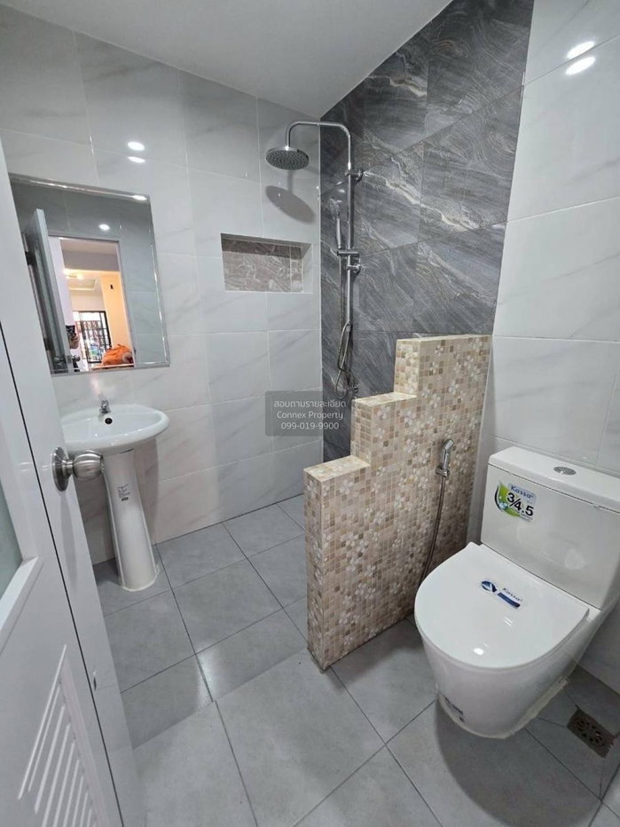 รูป ขายทาวน์เฮ้าส์/ทาวน์โฮม บ้านธีรวรรณ รีโนเวทใหม่ บางชัน เขต คลองสามวา กรุงเทพ CX-126888 ✅ ทักไลน์ @connexproperty ตอบทันที ทีมงานมืออาชีพ ✅ - รูปที่ 9/12