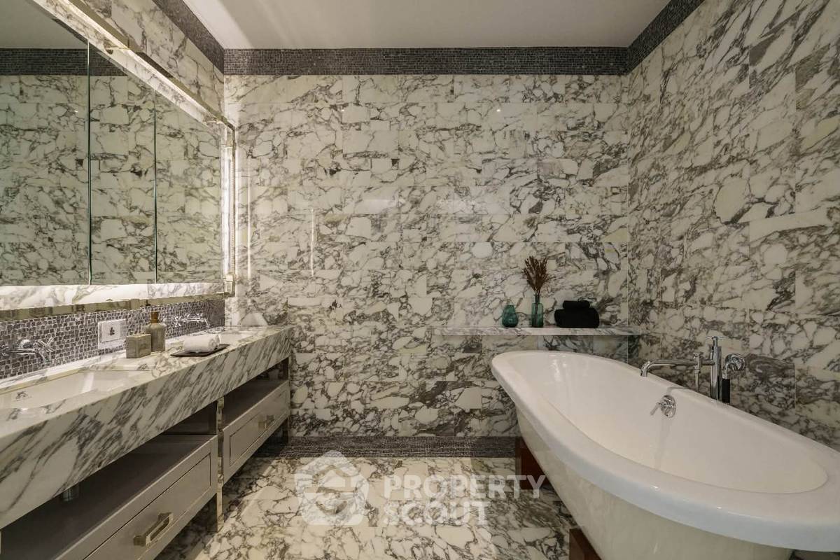รูป ใกล้ BTS ช่องนนทรี 100 ม. | คอนโด 2 ห้องนอน ชั้น 23 The Ritz-Carlton Residences, Bangkok (ID 3198563) - รูปที่ 15/15