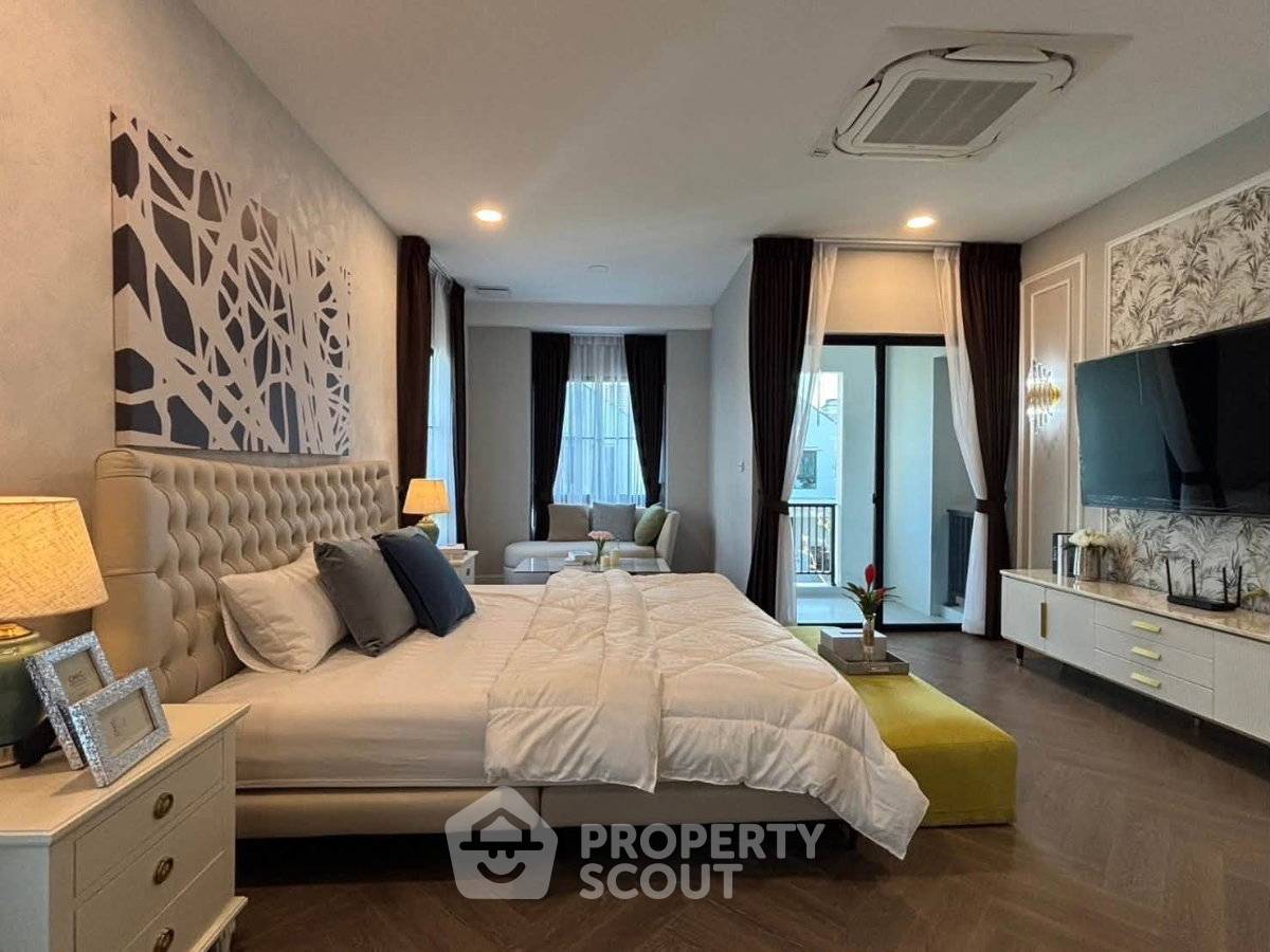 รูป บ้าน 4 ห้องนอน พื้นที่ 302 ตร.ม. Nantawan Rama 9 - New Krungthep Kreetha (ID 3192245) - รูปที่ 9/13