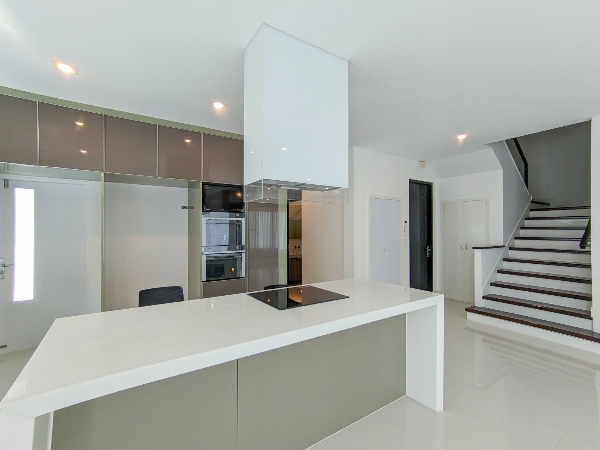 picture (LH) Ladawan Rattanathibet, 200.3 sq. wah, 4 Bed, 4 Bath, 1 Maid, next to MRT Bang R - 13/26
