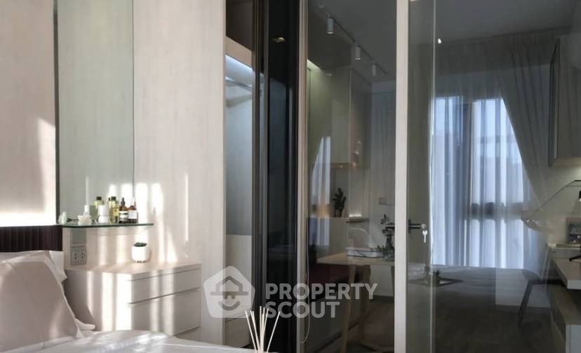 picture 19th-Floor 1-BR At Life Asoke Hype Near ARL Makkasan (ID 3121416) - 5/8