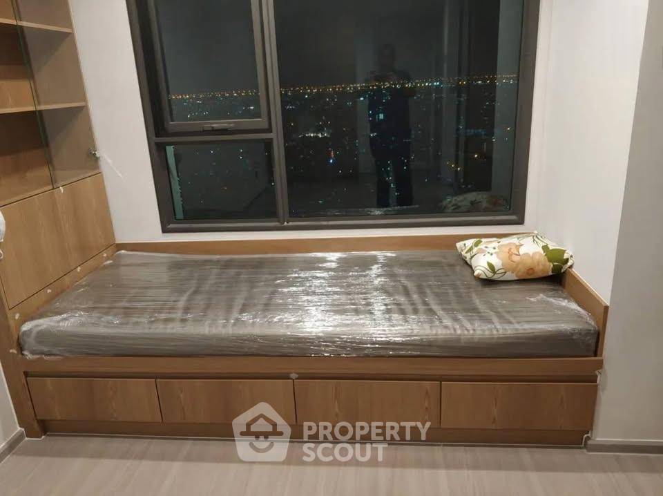 picture 44th-Floor 2-BR Life Ladprao, 100m To BTS Ha Yaek Lat Phrao (ID 2125667) - 2/7