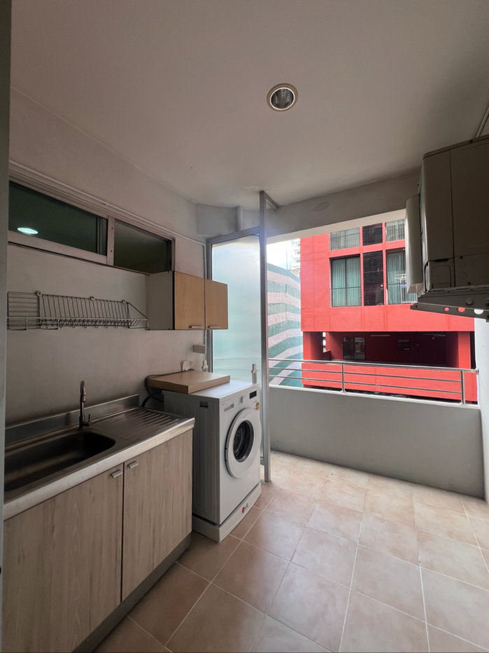 รูป Aree place, large studio 44 sqm. , cozy room - รูปที่ 24/29
