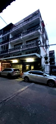 อาคารพาณิชย์ ถนนวุฒากาศ :  ขายด่วน!ตึกแถวอาคารพาณิชย์ 2 คูหาติดกัน ทำเลทองจอมทอง ซอย 12 พื้นที่ใช้สอยมหาศาล 336 ตรม. [ขายตามสภาพ] เหมาะทำโฮมออฟฟิศหรือรีโนเวททำห้องเช่า