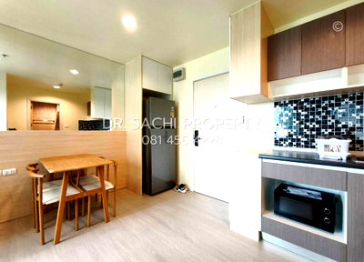 Condos for rent : For rent: The Trust @ BTS Erawan (newly renovated), beautifully decorated, fully furnished and ready to move in.