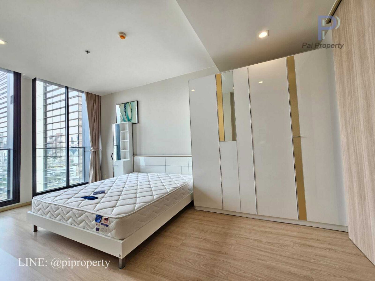 picture Phloenchit and Wireless Embassy zone 60sqm spacious 1 bedroom unit for rent in Noble Phloen Chit. 0 meter linked to BTS Phloenchit & Central Embassy - 4/18