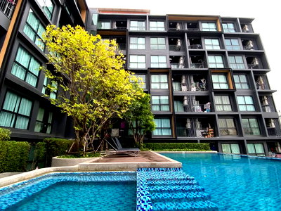 Condos for rent : Ready to move in. Beautiful room at The Excel Groove LaSalle 52, Building A, 3rd floor, North facing, cool breeze both morning and evening.