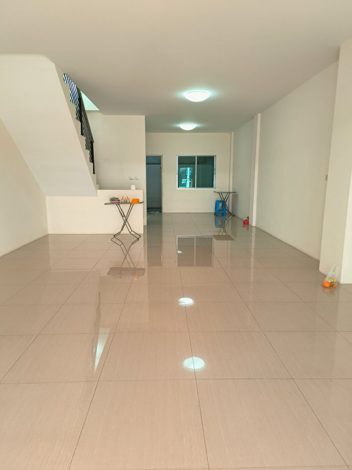 รูป ขายทาวน์โฮม 3 ชั้น พร้อมอยู่ | หมู่บ้านอมรชัย 5 - รูปที่ 2/9