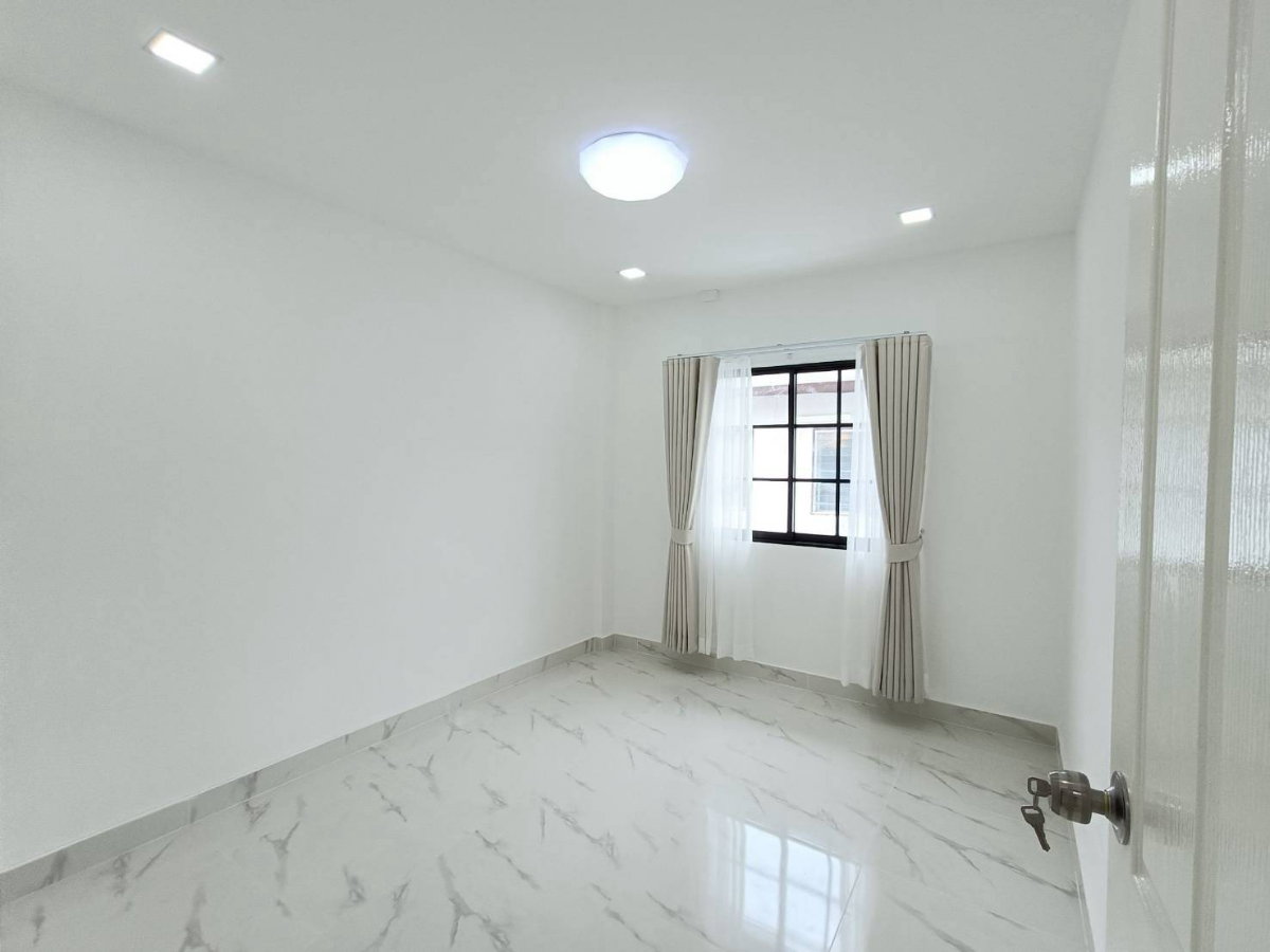 รูป หมู่บ้านจิรธร ซอยรามคำแหง 152 ทาวน์เฮ้าส์ รีโนเวทใหม่ พร้อมอยู่ แขวงราษฎร์พัฒนา สะพานสูง ทำเลดี ราคาถูก - รูปที่ 20/27