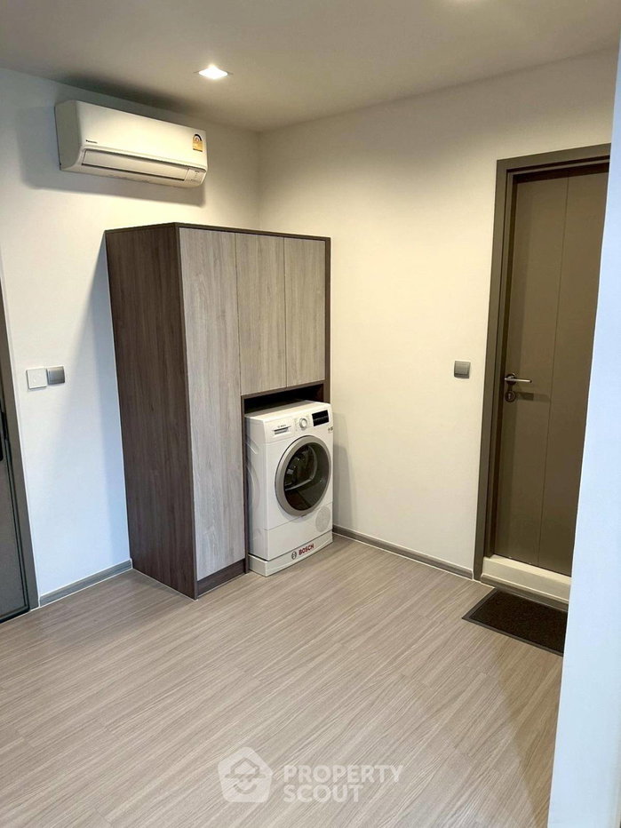 picture 32nd-Floor 1-BR Life Asoke Hype Near ARL Makkasan (ID 2653871) - 3/9