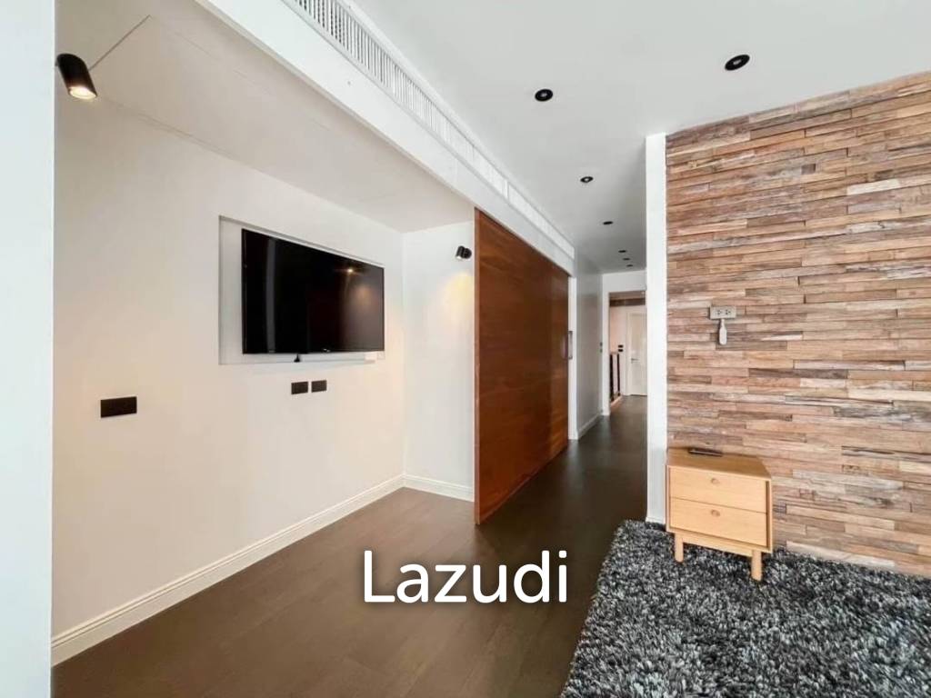 รูป 4 ห้องนอน 4 ห้องน้ำ คอนโด 255 ตรม. ที่ Penthouse Condominium 3 สำหรับขาย - รูปที่ 10/17