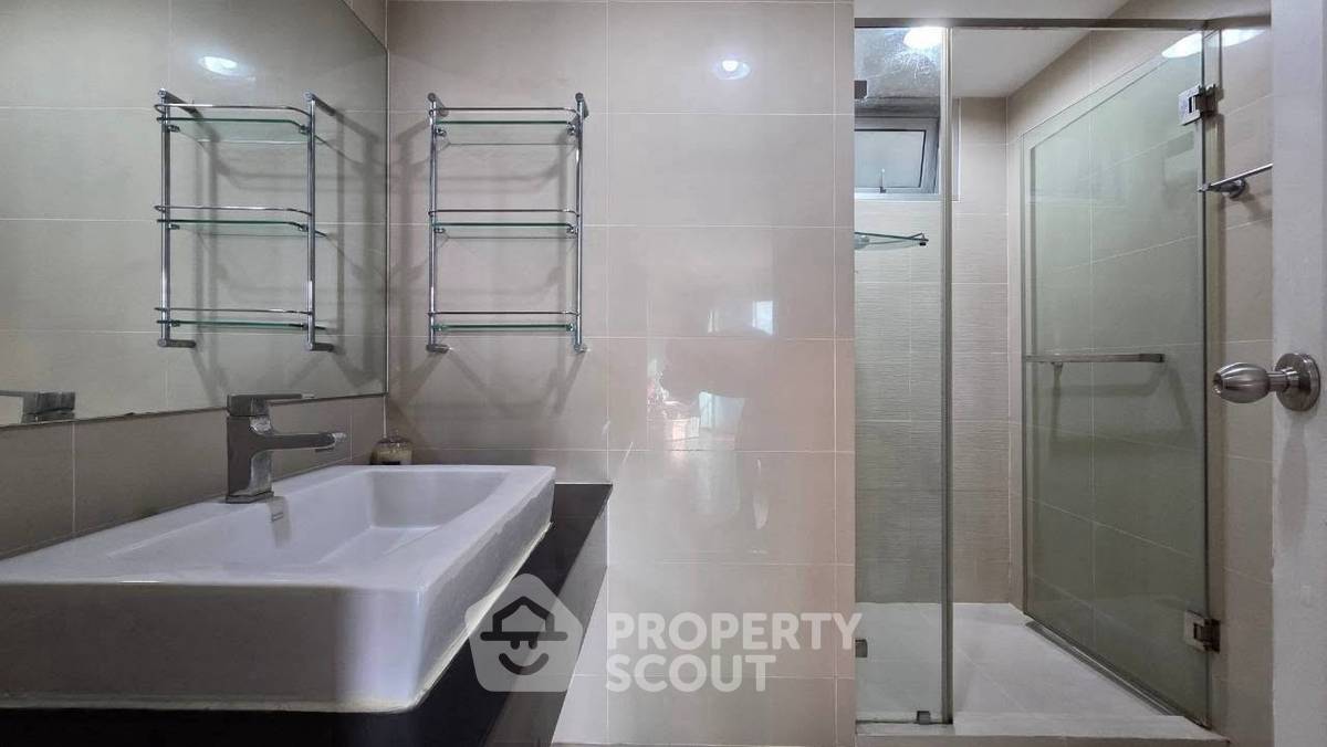 picture 40th-Floor 3-BR Condo At Belle Grand Rama 9 Near MRT Phra Ram 9 (ID 3201507) - 7/16