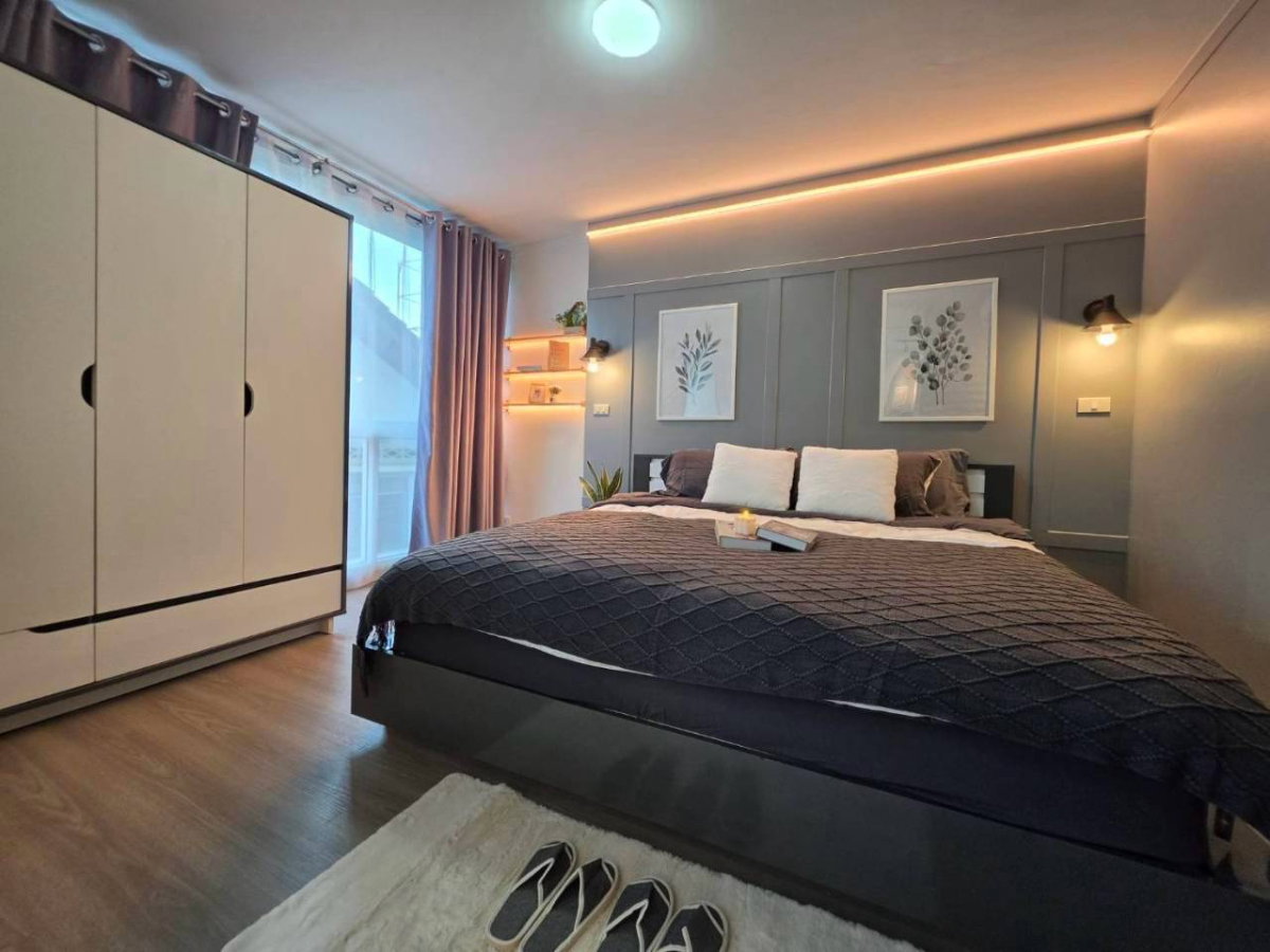 picture The Wide Condominium For Sell WR-04732 - 8/15