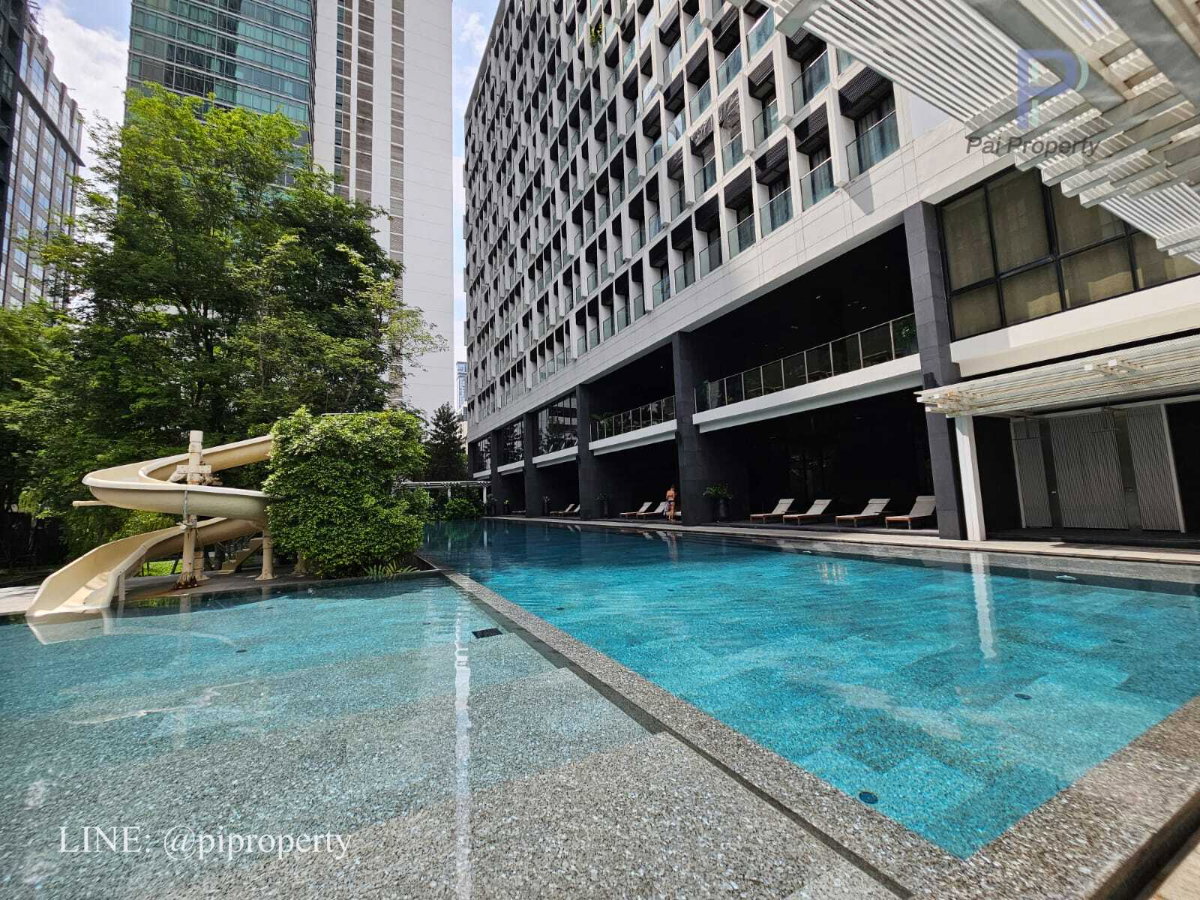 picture Phloenchit and Wireless Embassy zone 60sqm spacious 1 bedroom unit for rent in Noble Phloen Chit. 0 meter linked to BTS Phloenchit & Central Embassy - 16/18