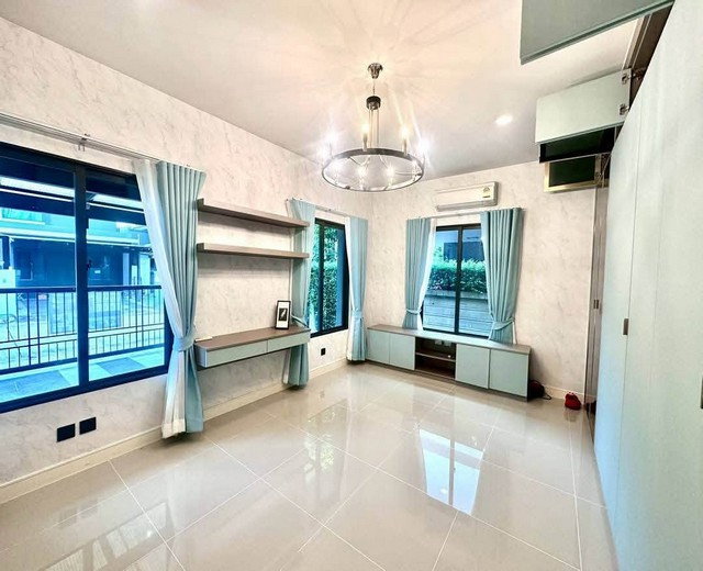 picture svs373 For Rent: Setthasiri Krungthep Kreetha - 4/17