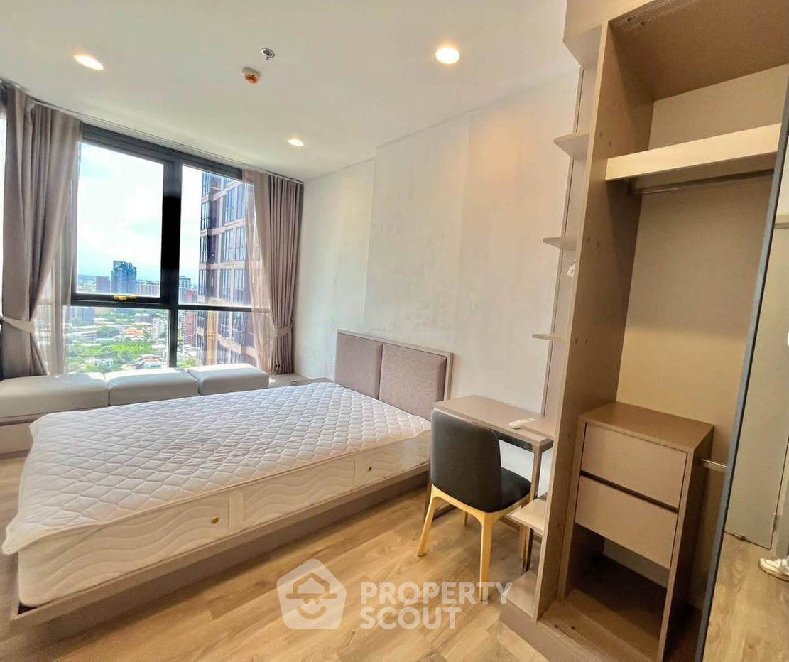 รูป คอนโดชั้น 32 ห้องนอน 1 ห้อง Oka Haus Sukhumvit 36 ใกล้ BTS ทองหล่อ (ID 3198662) - รูปที่ 8/9