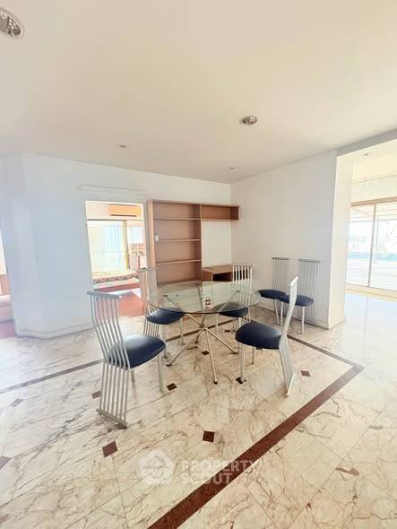 picture Spacious 2-BR 170 Sqm At Country Complex Bangna Near BTS Bang Na (ID 3198575) - 4/18