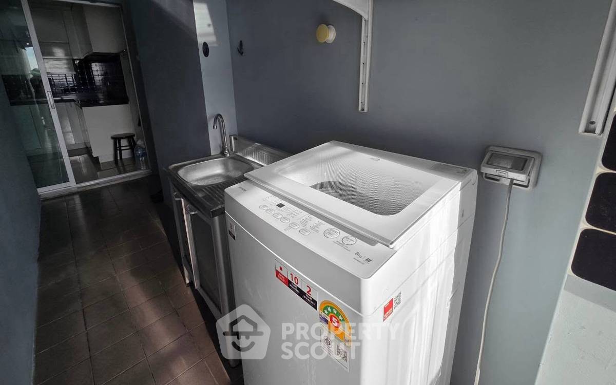 picture 40th-Floor 3-BR Condo At Belle Grand Rama 9 Near MRT Phra Ram 9 (ID 3201507) - 16/16